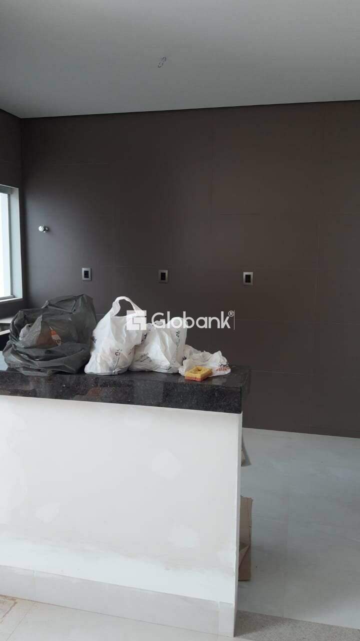 Casa 4 quartos à venda Ibituruna 225m² Montes Claros MG: 6