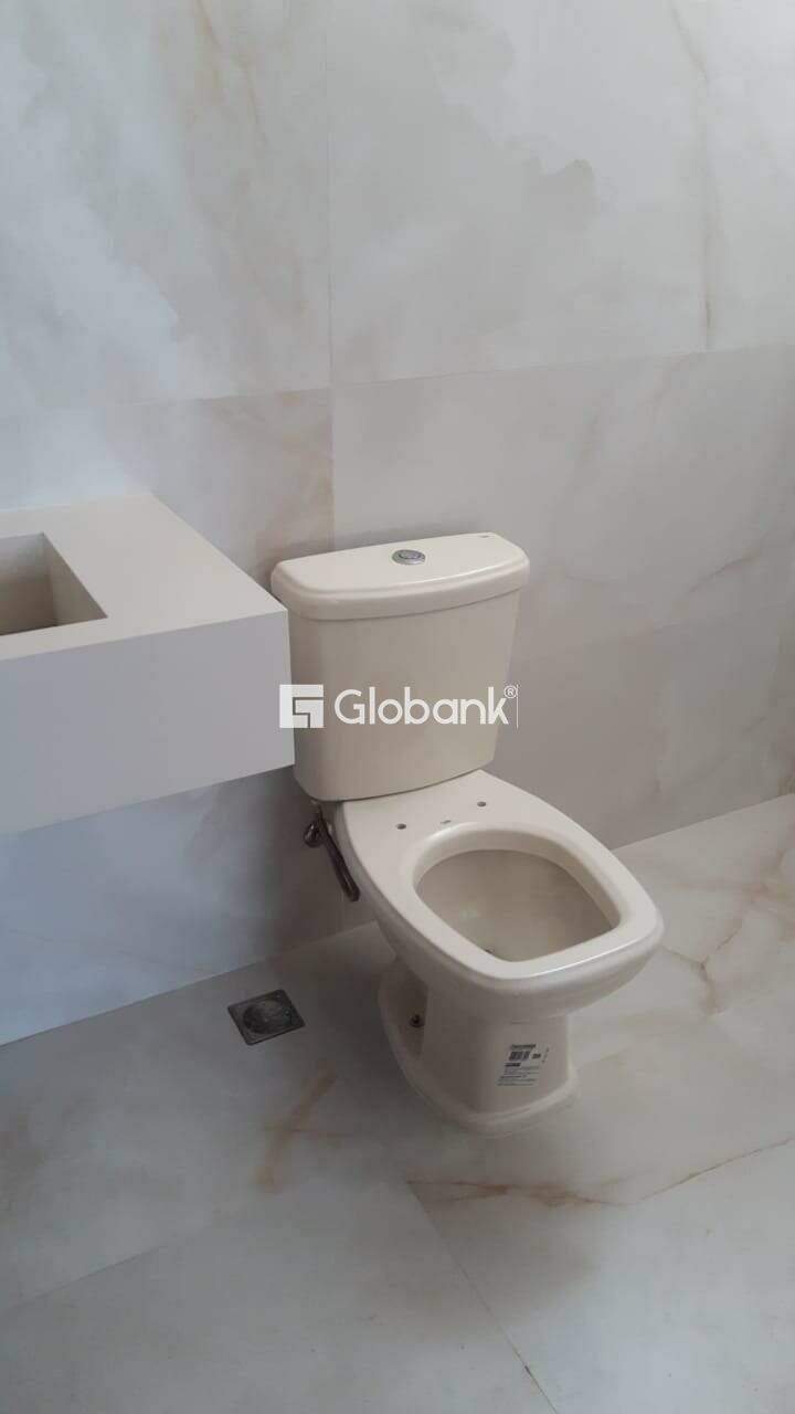 Casa 4 quartos à venda Ibituruna 225m² Montes Claros MG: 8