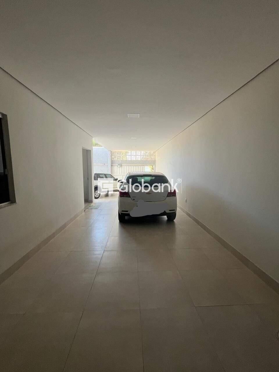 Casa 3 quartos à venda Monte Alegre 250m² Montes Claros MG: GARAGEM