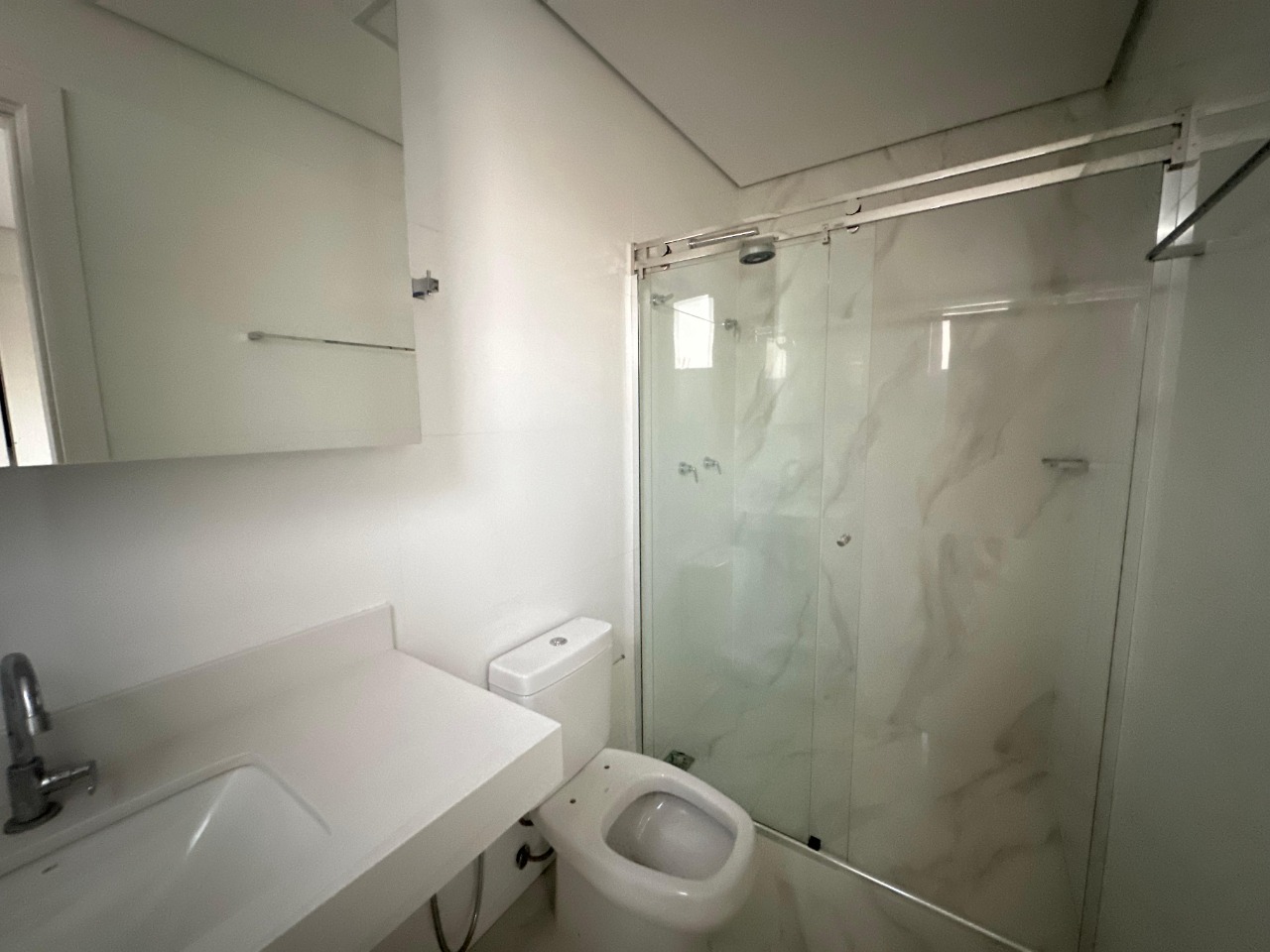 Apartamento 3 quartos à venda Todos os Santos 106m² Montes Claros MG: Banheiro da su te