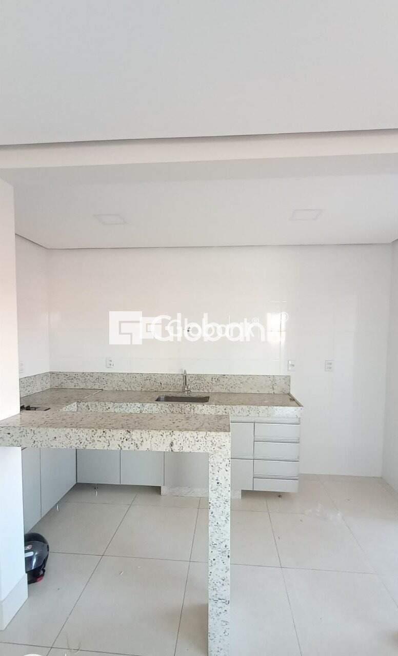 Apartamento 2 quartos à venda São José 69m² Montes Claros MG: Acesso a cozinha com bancada