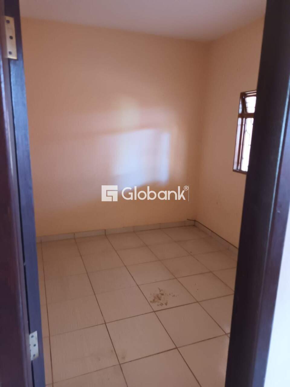 Casa 5 quartos à venda Acácias 300m² Montes Claros MG: 