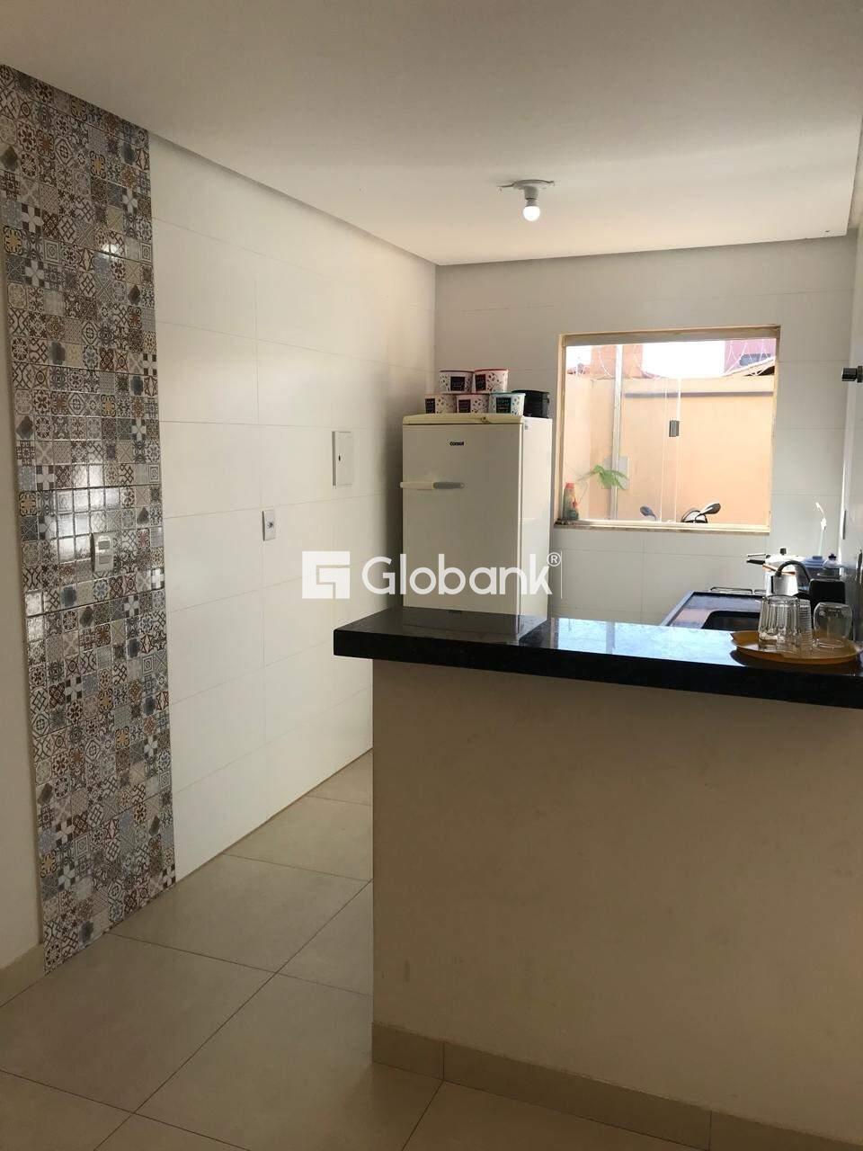 Casa 2 quartos à venda Acácias 50m² Montes Claros MG: Cozinha