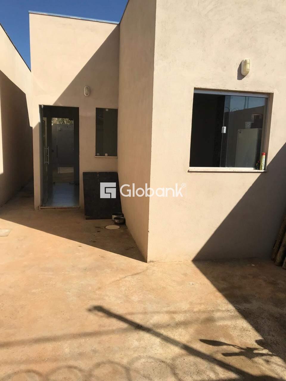 Casa 2 quartos à venda Acácias 50m² Montes Claros MG: Frente