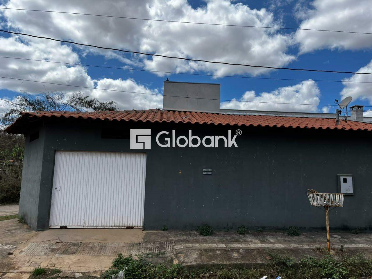 Casa 2 quartos para aluguel Alto Floresta 75m² Montes Claros MG: 