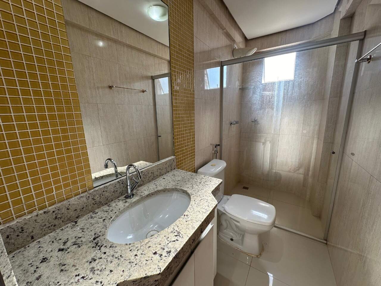 Cobertura 3 quartos à venda Funcionários 145m² Montes Claros MG: Su te