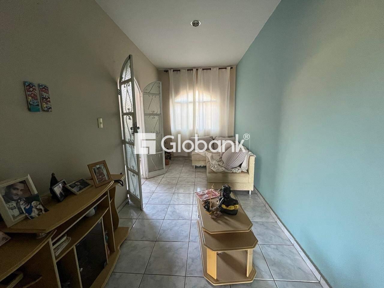 Casa 4 quartos à venda Santa Rita II 0m² Montes Claros MG: SALA