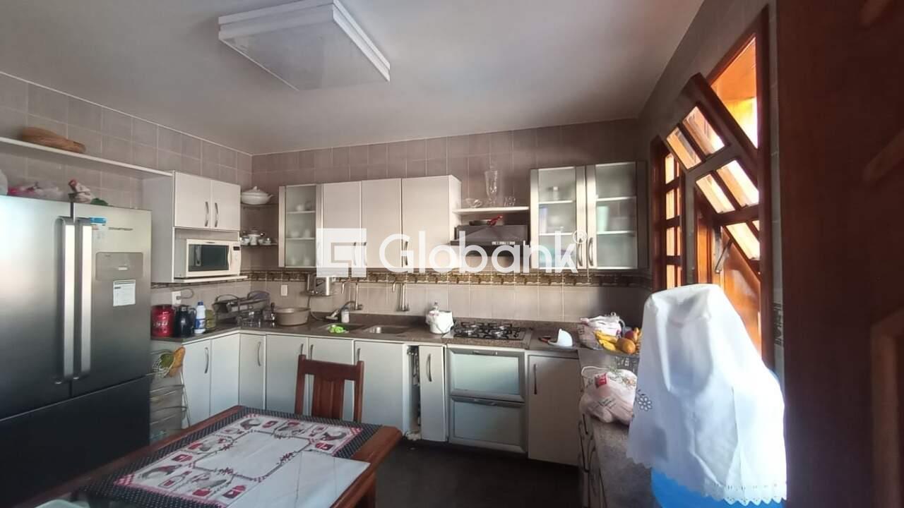 Casa 4 quartos à venda Jardim Panorama 292m² Montes Claros MG: 