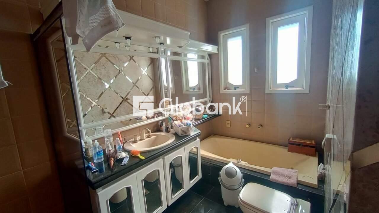 Casa 4 quartos à venda Jardim Panorama 292m² Montes Claros MG: 