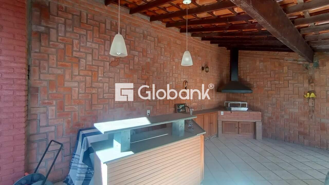 Casa 4 quartos à venda Jardim Panorama 292m² Montes Claros MG: 