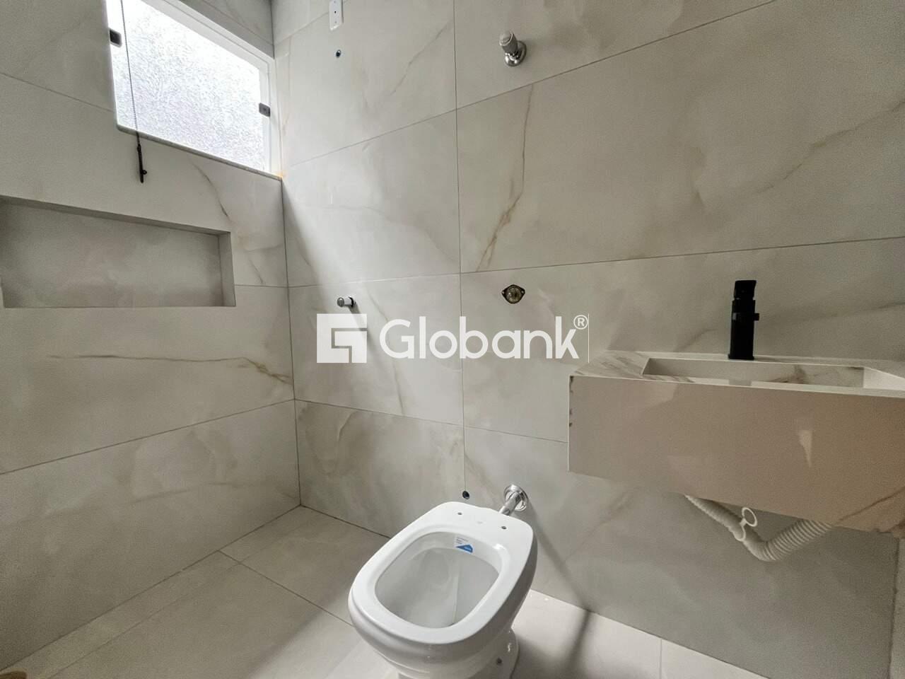 Casa 3 quartos à venda Loteamento Jardim Niemeyer 0,99m² Montes Claros MG: aa153287-076a-4d66-a12f-444a4a7bc8b2