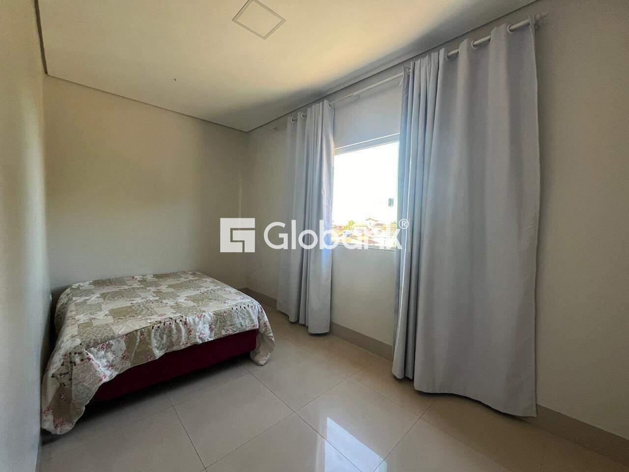 Casa 7 quartos à venda Vila Sumaré 200m² Montes Claros MG: 