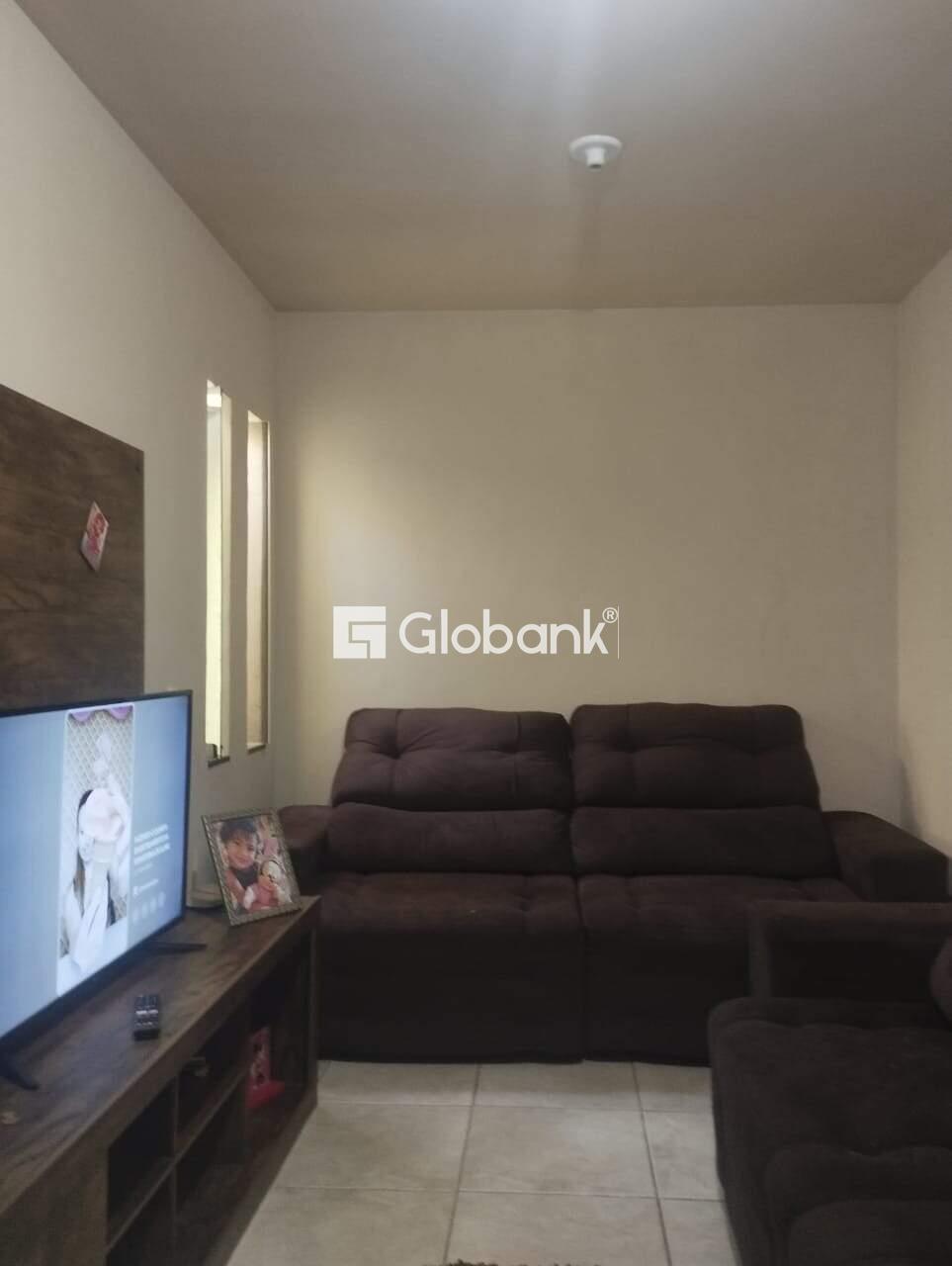 Casa 2 quartos à venda Loteamento Novo Jaraguá 0m² Montes Claros MG: 