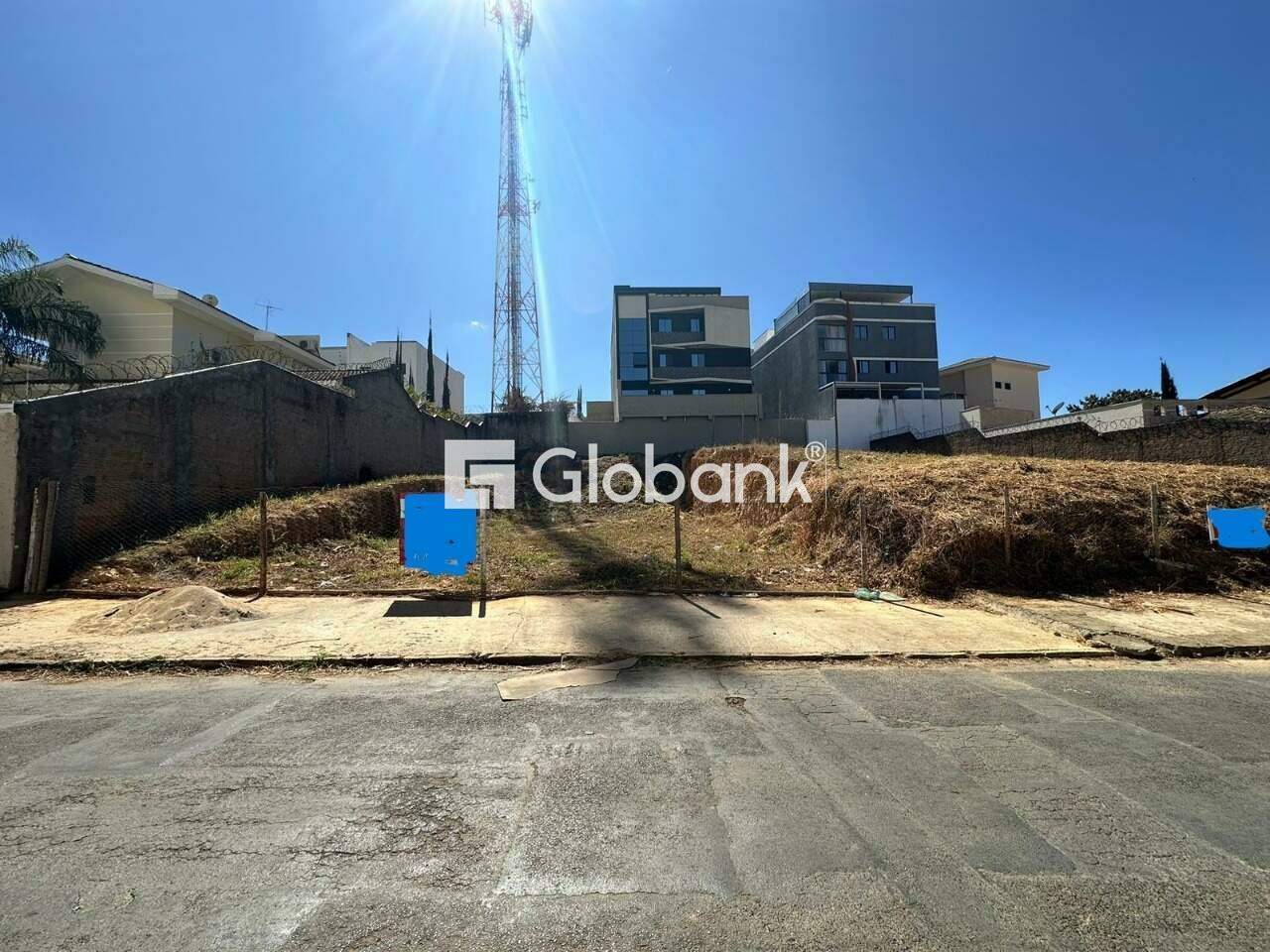 Terreno à venda Ibituruna 0m² Montes Claros MG: FOTO LOTE