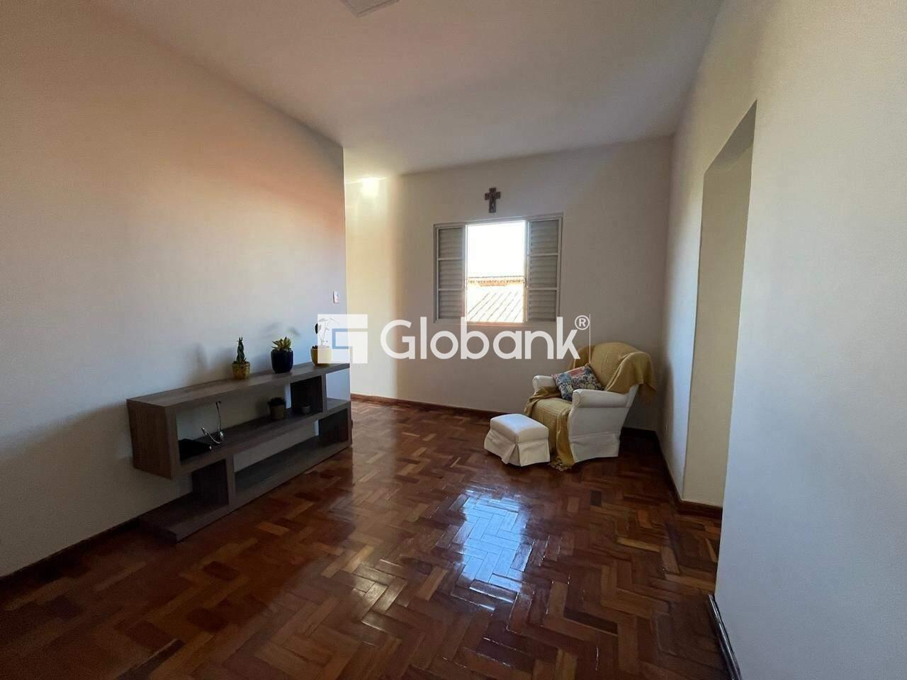 Casa 3 quartos à venda Todos os Santos 165m² Montes Claros MG: SALA SEGUNDO PISO