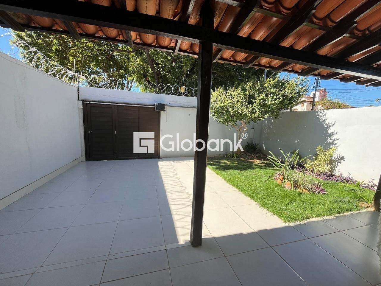 Casa 3 quartos à venda Todos os Santos 165m² Montes Claros MG: QUINTAL