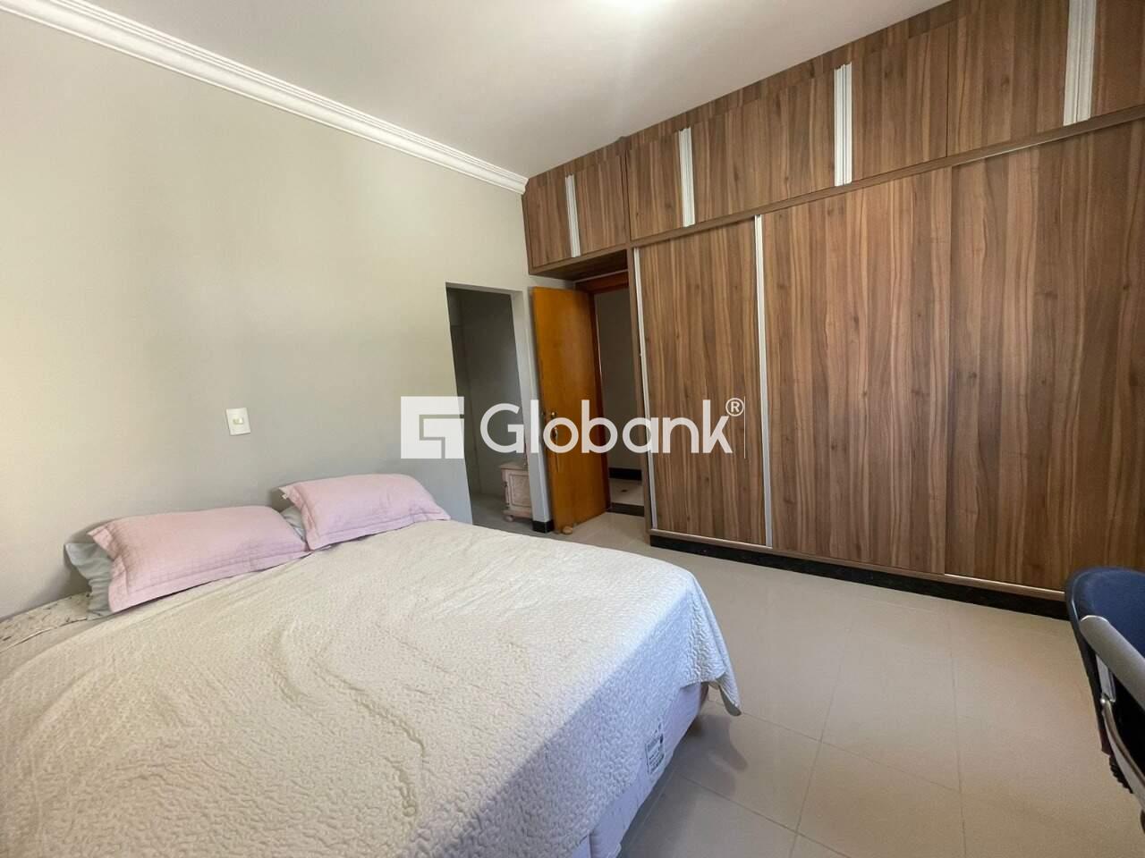 Casa 4 quartos à venda Morada da Serra 346m² Montes Claros MG: 