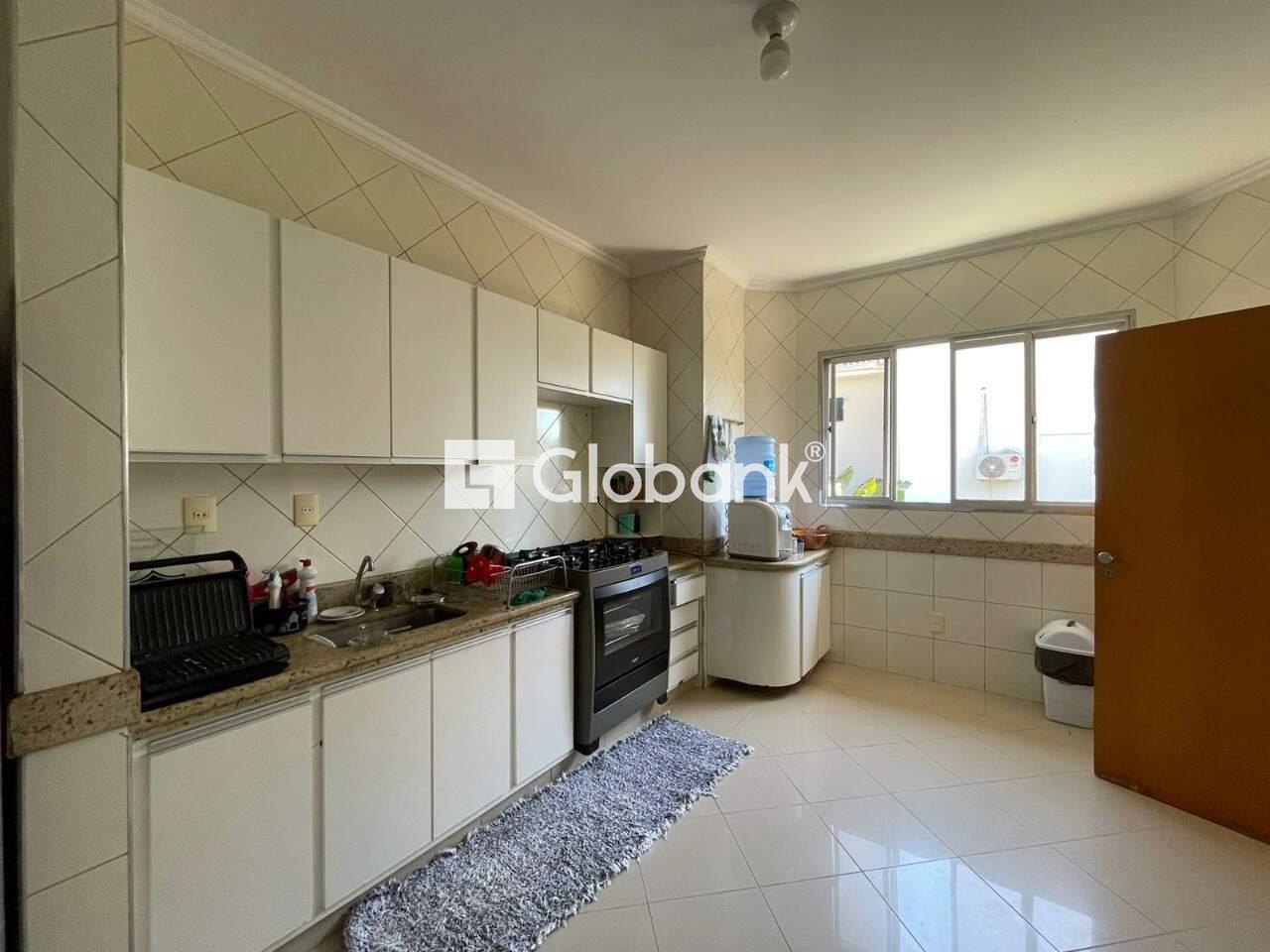 Casa 4 quartos à venda Morada da Serra 346m² Montes Claros MG: 