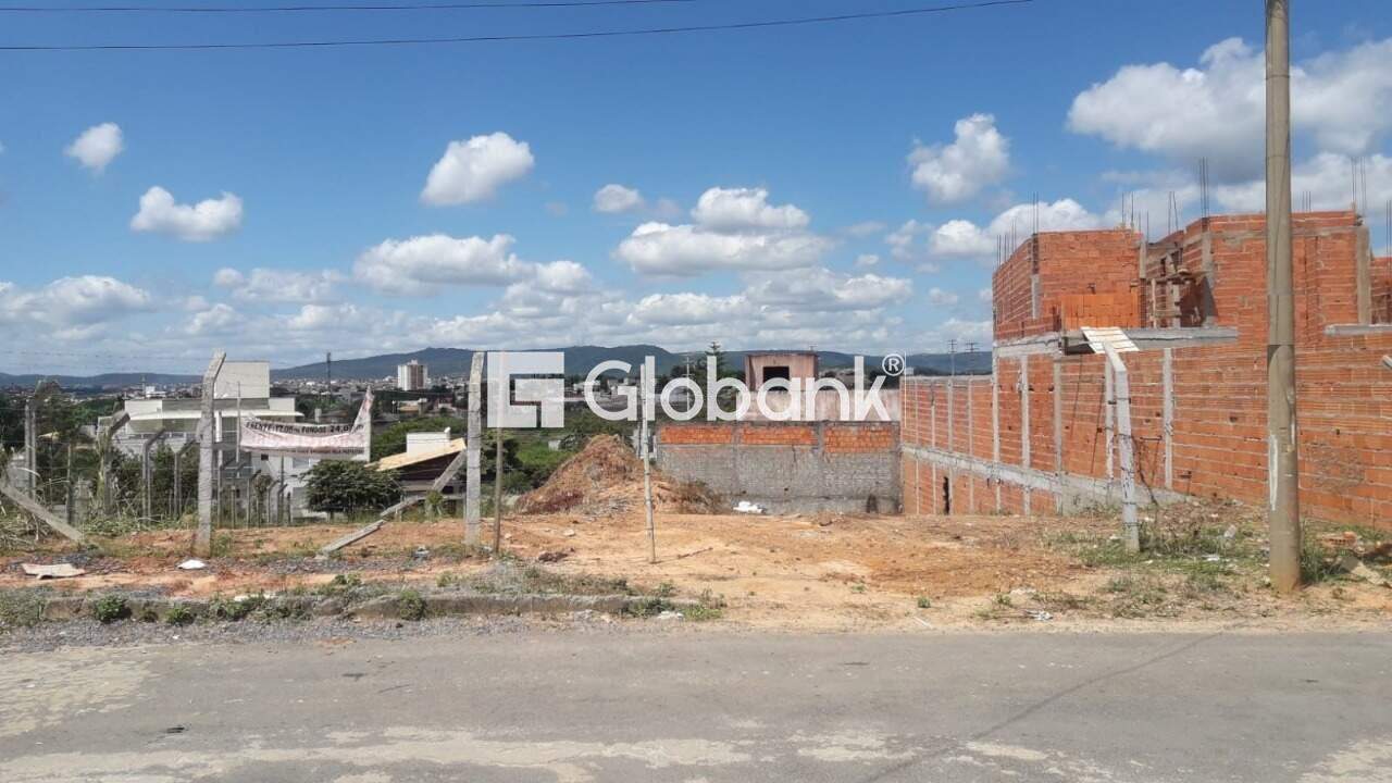 Terreno à venda Ibituruna 0m² Montes Claros MG: 