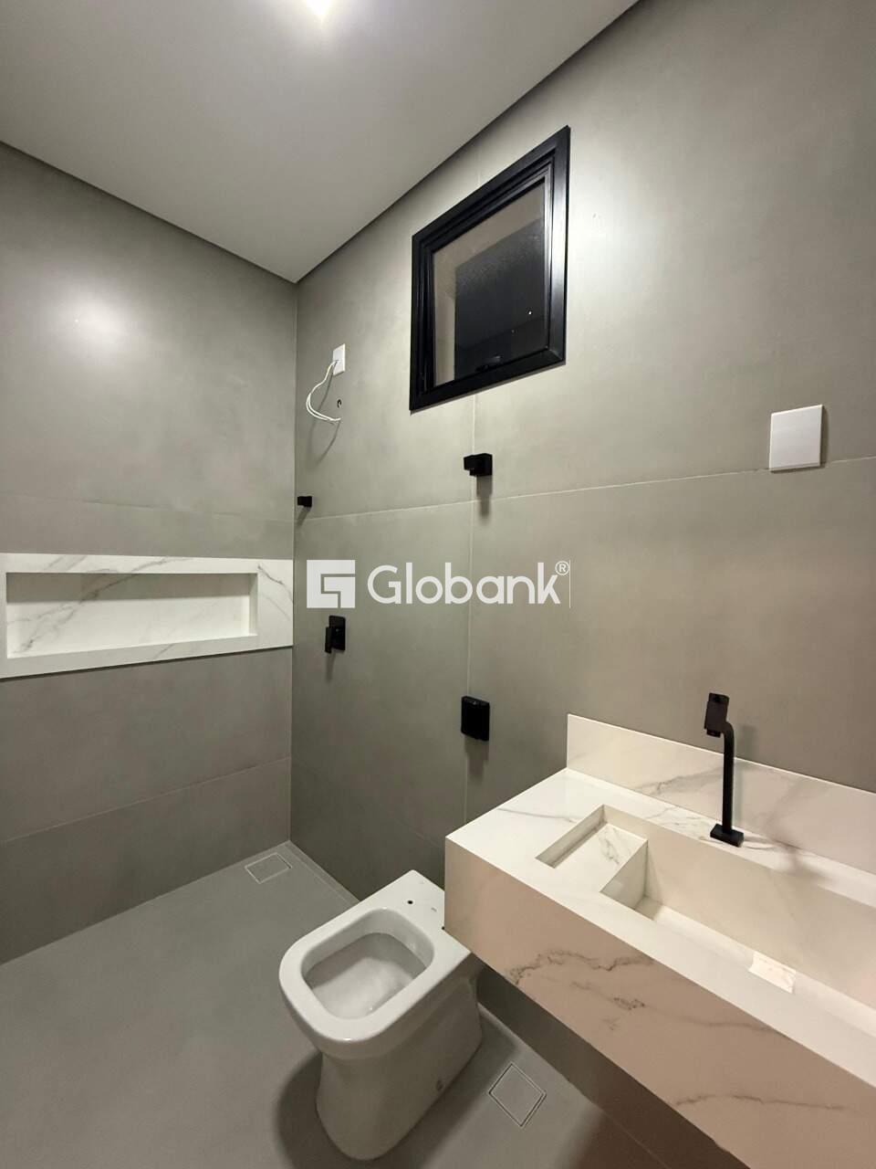 Casa 4 quartos à venda Ibituruna 220m² Montes Claros MG: 