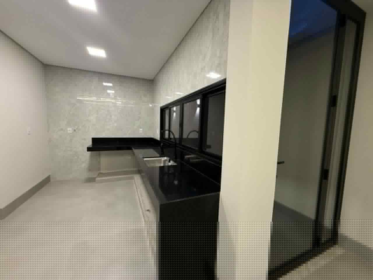 Casa 4 quartos à venda Ibituruna 220m² Montes Claros MG: 