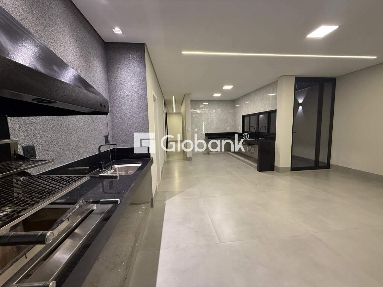 Casa 4 quartos à venda Ibituruna 220m² Montes Claros MG: 