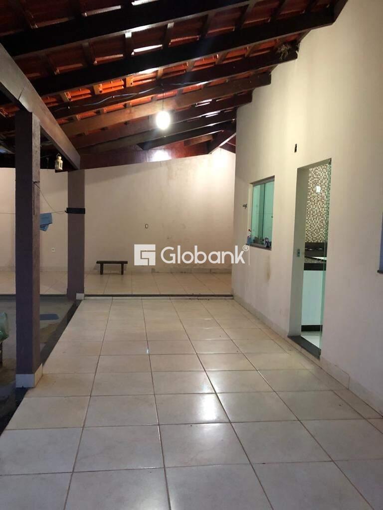 Casa 3 quartos à venda Vila Sumaré 140m² Montes Claros MG: 