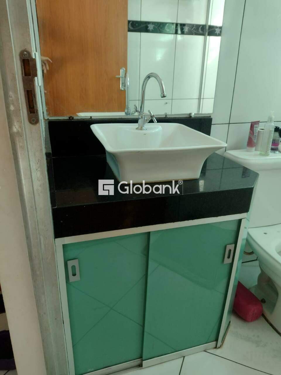 Casa 4 quartos à venda Monte Carmelo 148m² Montes Claros MG: Banho