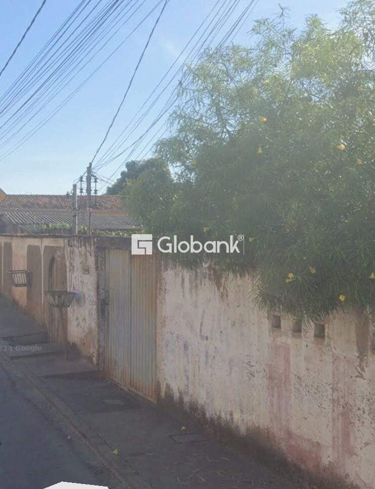 Terreno à venda Santos Reis 0m² Montes Claros MG: 