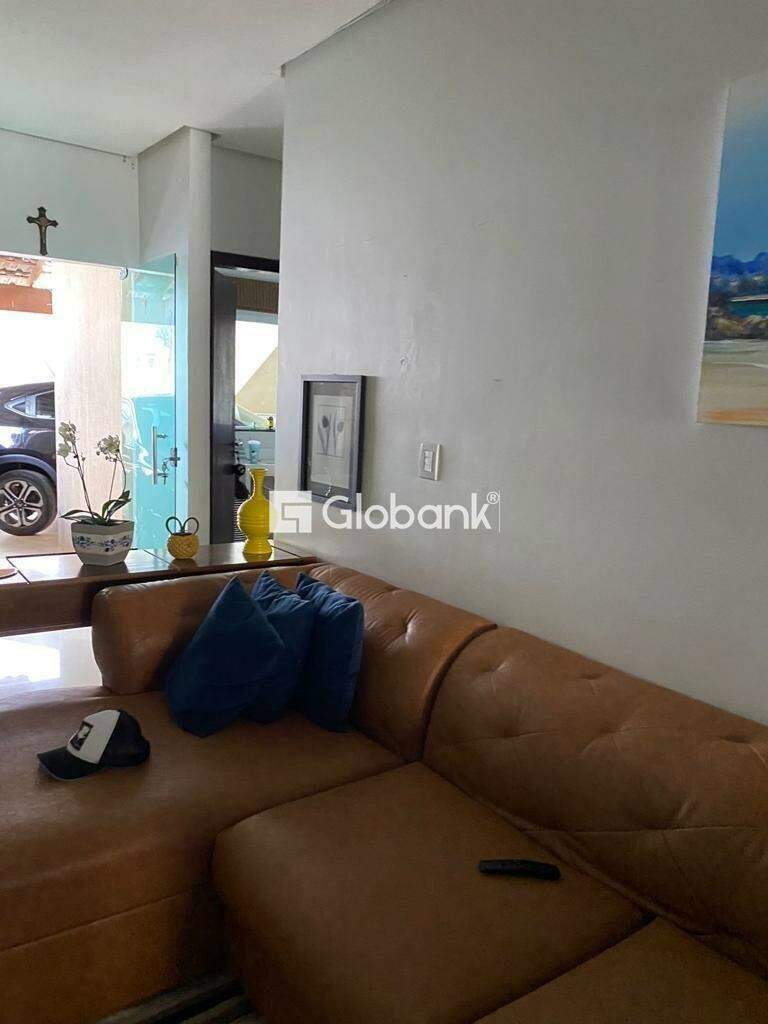 Casa 5 quartos à venda Belvedere 0m² Montes Claros MG: 