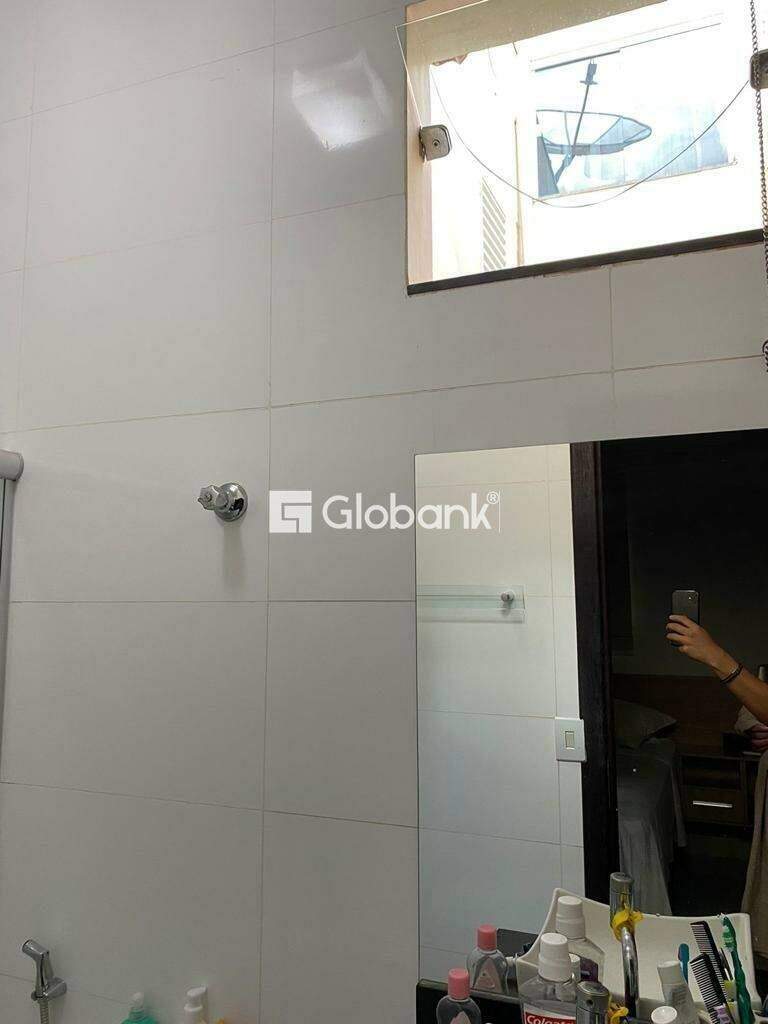 Casa 5 quartos à venda Belvedere 0m² Montes Claros MG: 