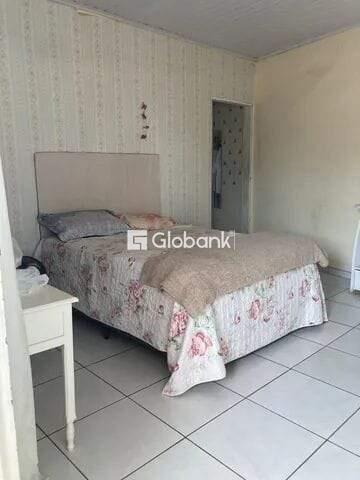 Casa 5 quartos à venda Centro 190m² Montes Claros MG: 