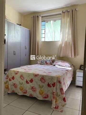 Casa 5 quartos à venda Centro 190m² Montes Claros MG: 