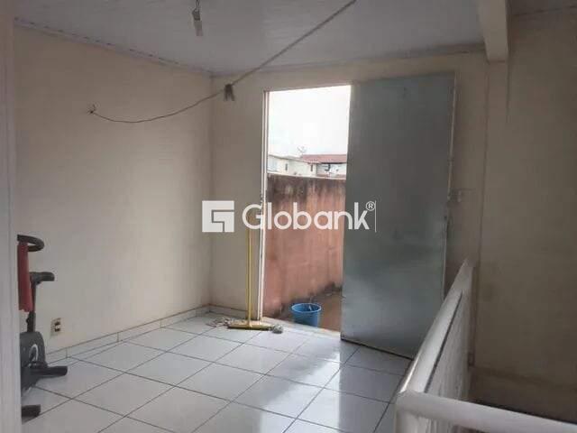 Casa 5 quartos à venda Centro 190m² Montes Claros MG: 