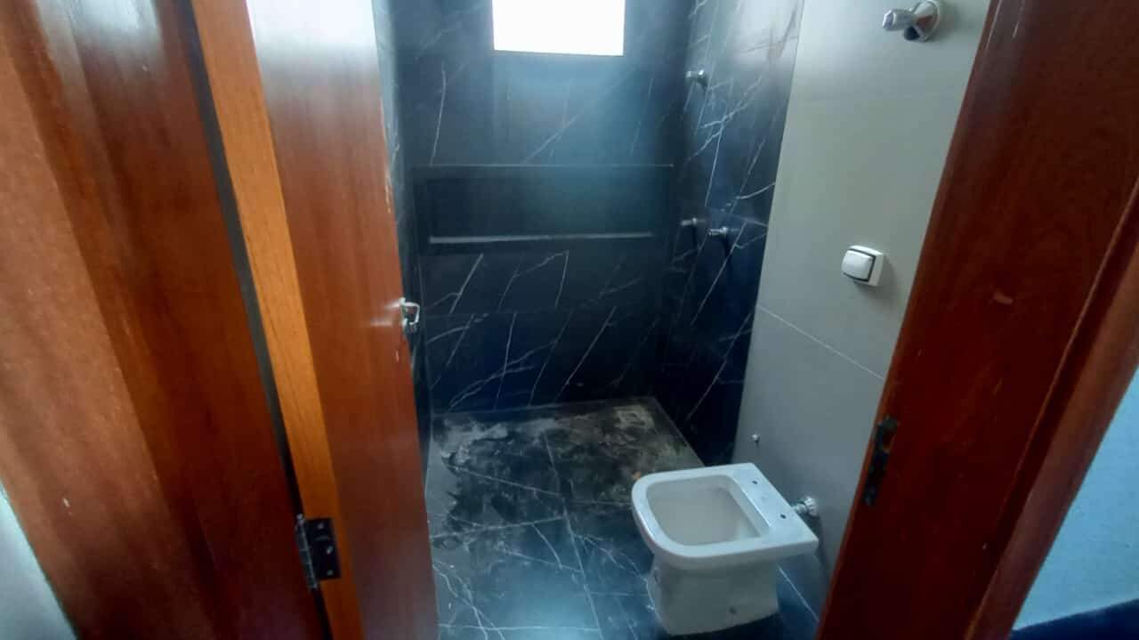 Casa 3 quartos à venda Mirante do Sol 190m² Montes Claros MG: Banho Social