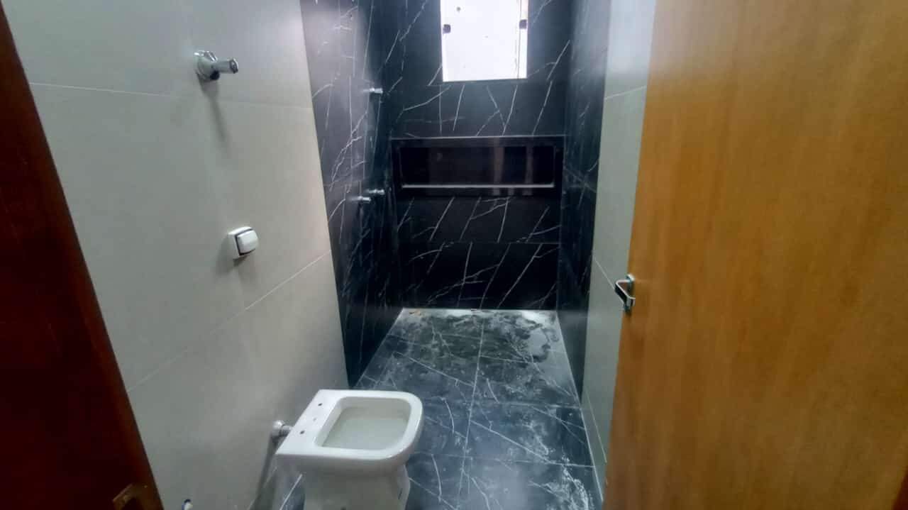 Casa 3 quartos à venda Mirante do Sol 190m² Montes Claros MG: Banho