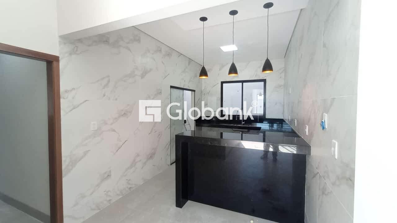 Casa 3 quartos à venda Mirante do Sol 190m² Montes Claros MG: Cozinha com bancada