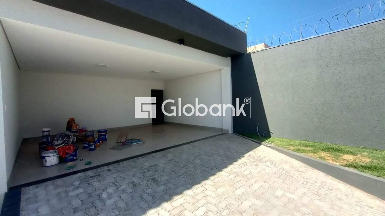 Casa 3 quartos à venda Mirante do Sol 190m² Montes Claros MG: Entrada com garagem