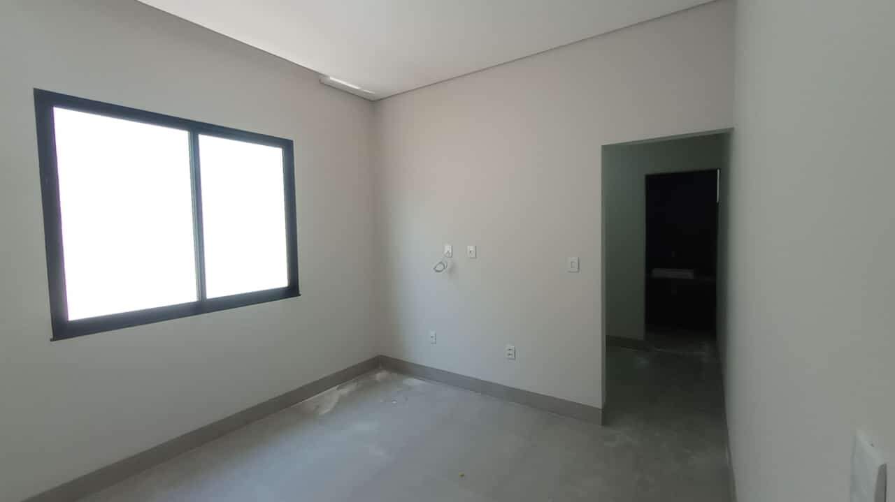 Casa 3 quartos à venda Mirante do Sol 190m² Montes Claros MG: Su te com closet