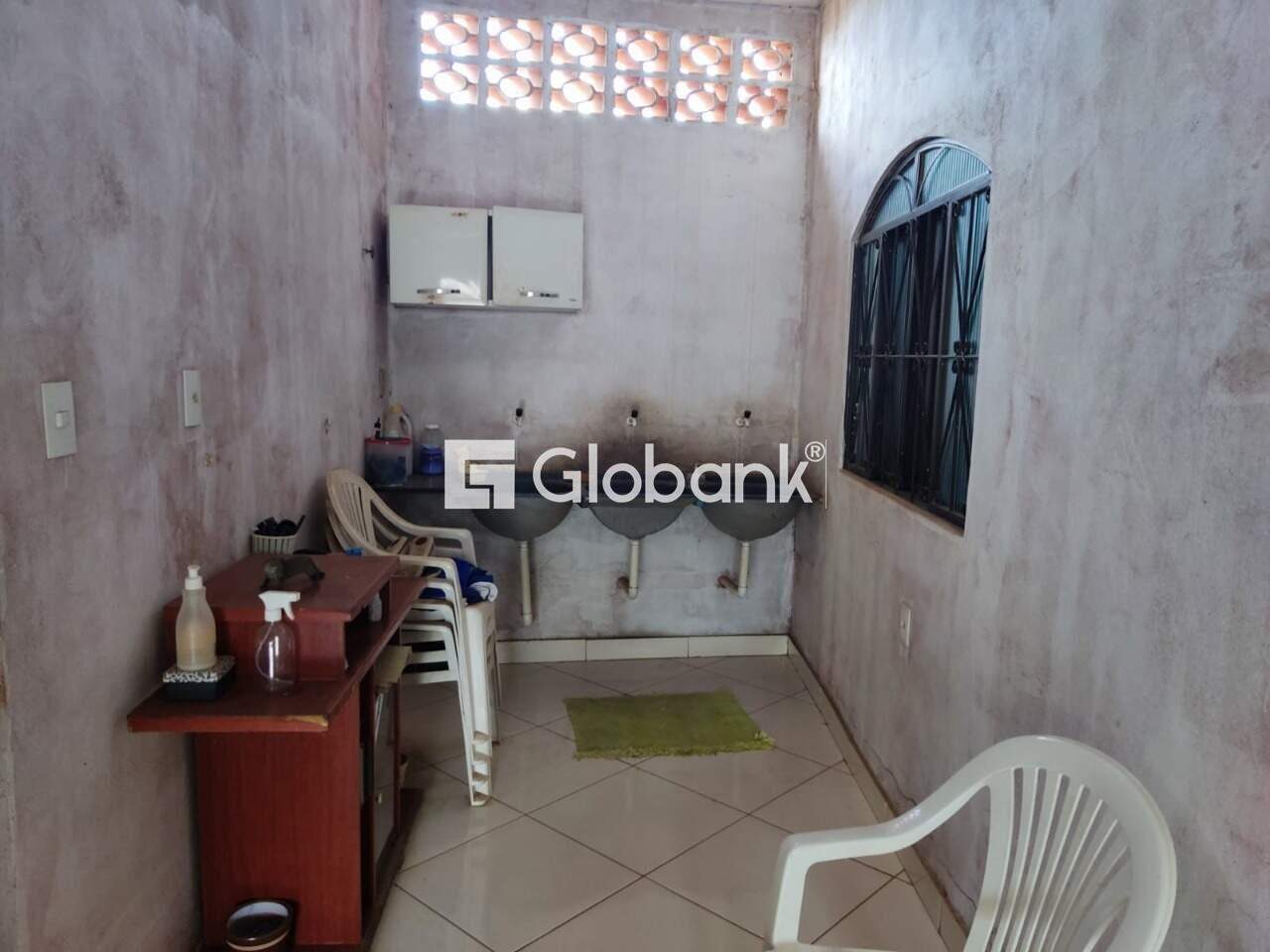 Casa 2 quartos à venda Esplanada 90m² Montes Claros MG: 
