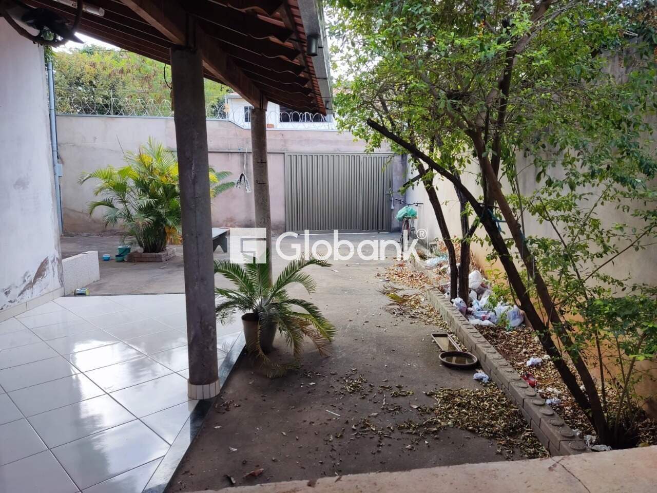 Casa 2 quartos à venda Esplanada 90m² Montes Claros MG: 