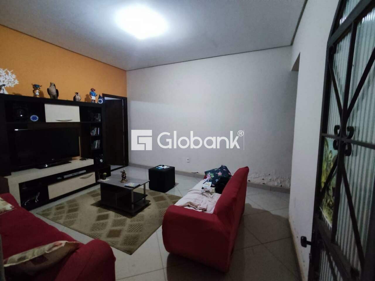Casa 2 quartos à venda Esplanada 90m² Montes Claros MG: 