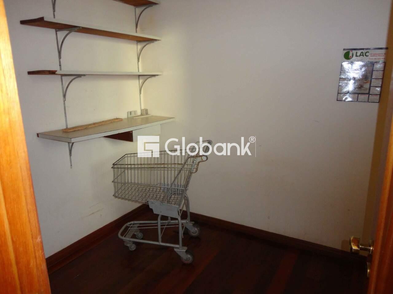 Apartamento 3 quartos à venda Centro 0m² Montes Claros MG: DESPENSA