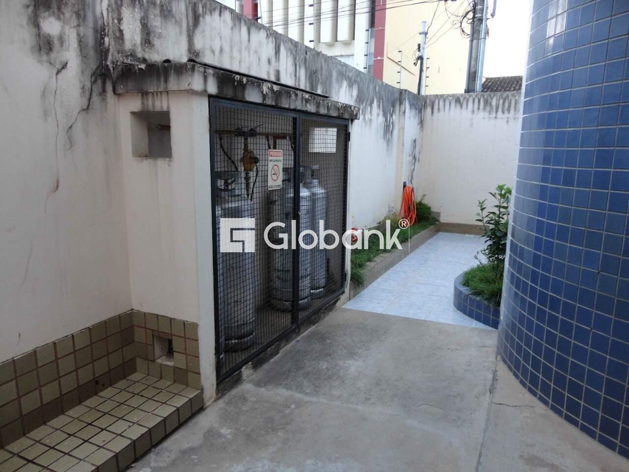 Apartamento 3 quartos à venda Centro 0m² Montes Claros MG: 