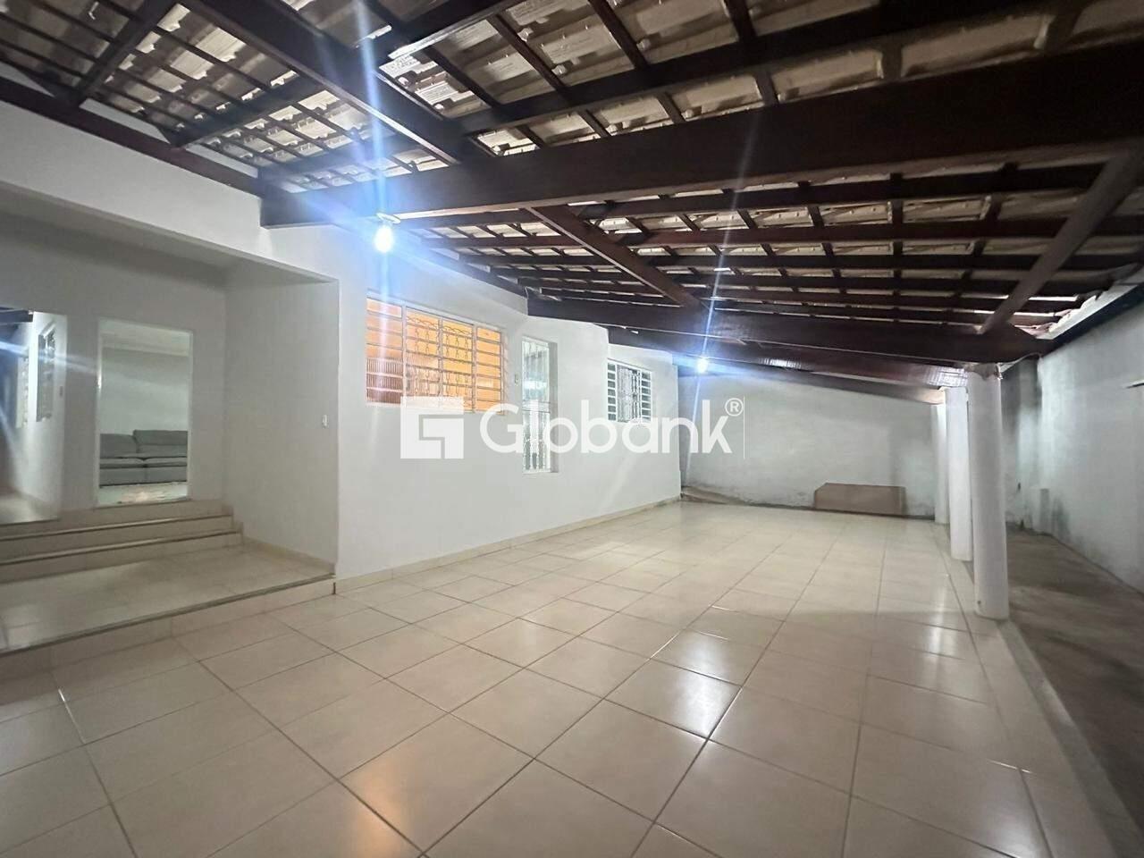 Casa 4 quartos à venda Vera Cruz 290m² Montes Claros MG: 