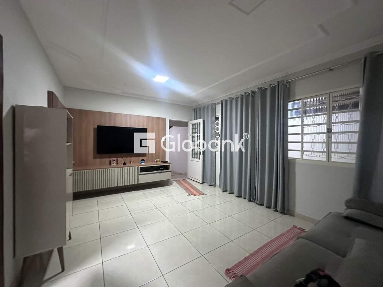 Casa 4 quartos à venda Vera Cruz 290m² Montes Claros MG: 