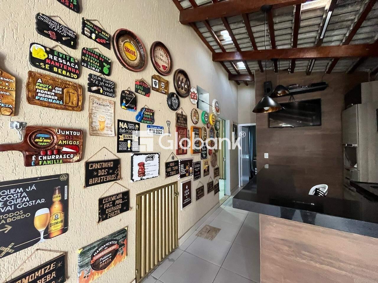 Casa 4 quartos à venda Morada do Parque 115m² Montes Claros MG: 