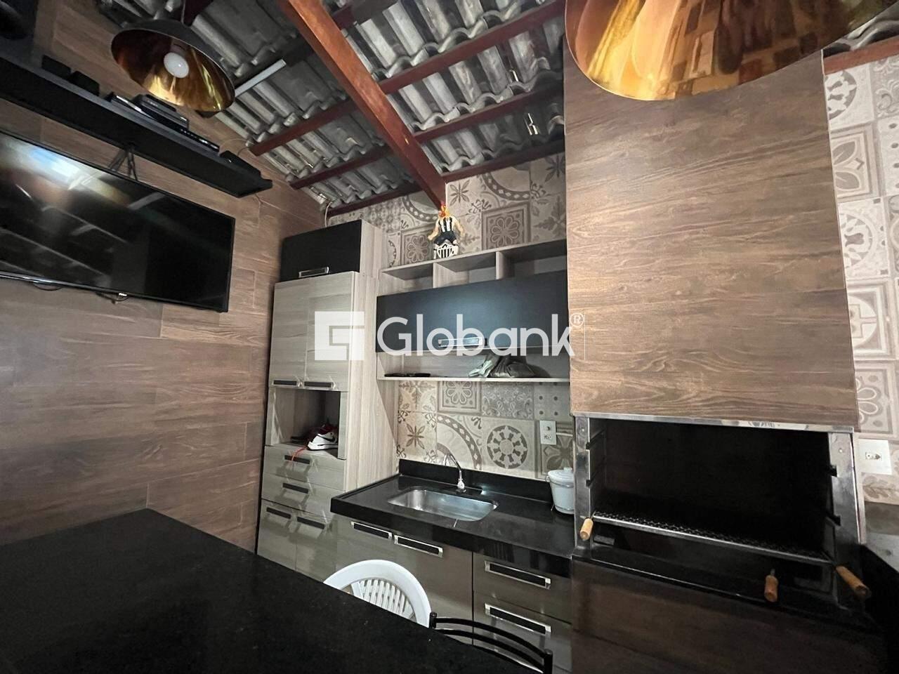 Casa 4 quartos à venda Morada do Parque 115m² Montes Claros MG: 