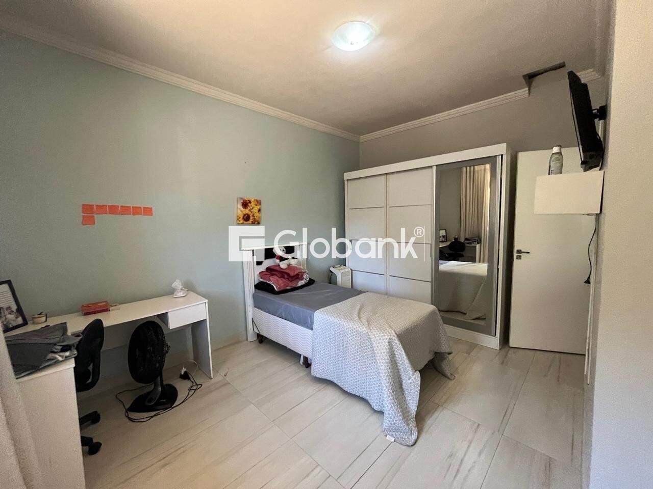 Casa 4 quartos à venda Morada do Parque 115m² Montes Claros MG: 