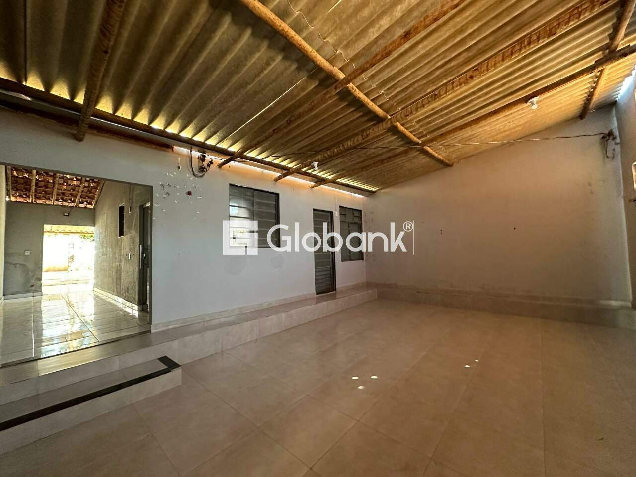 Casa 2 quartos para aluguel Residencial Vitória 70m² Montes Claros MG: Garagem